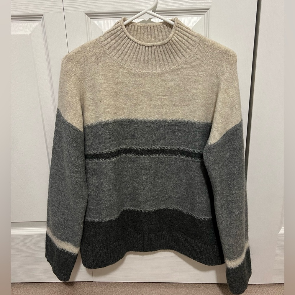 Women’s sweater